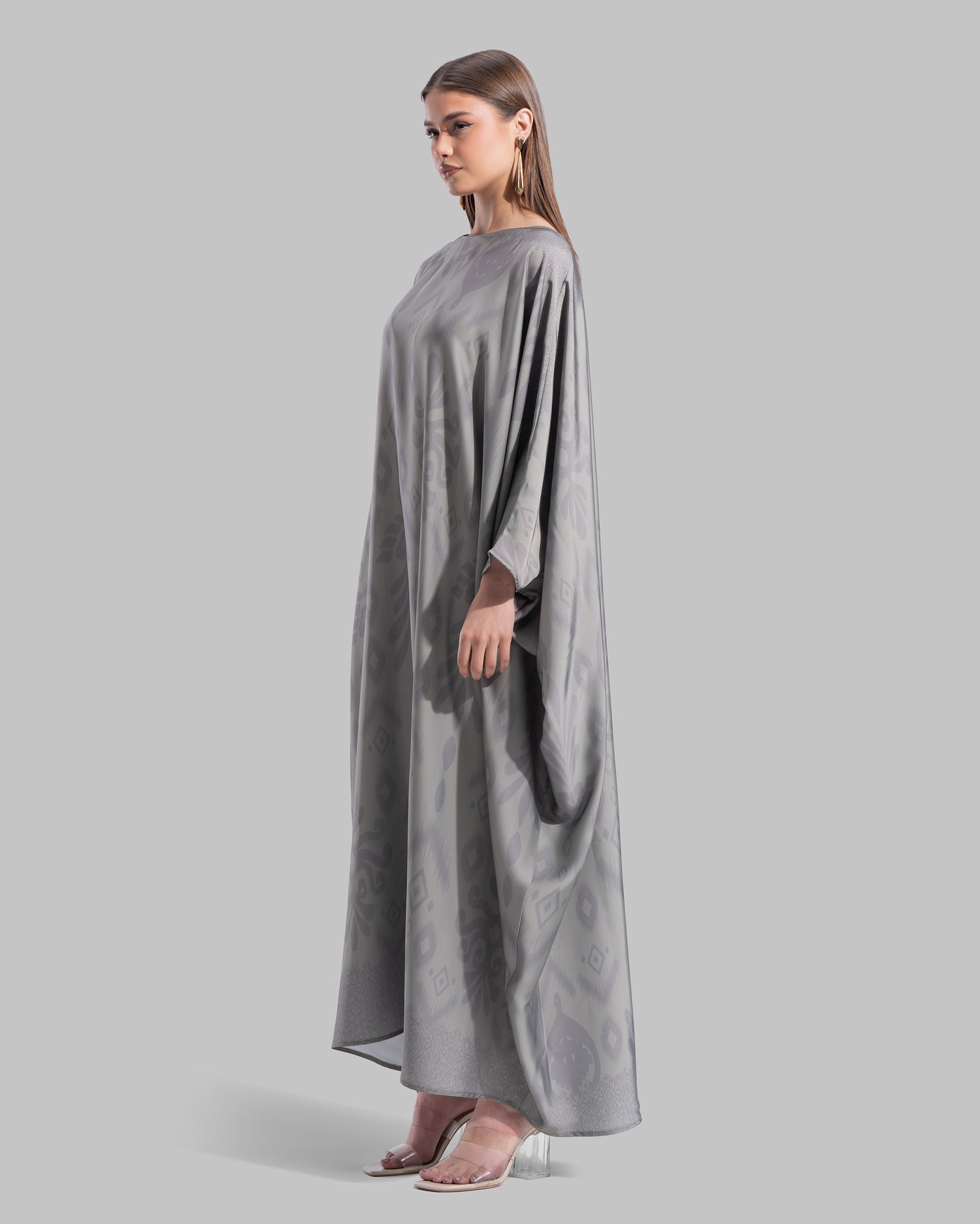 Oversized satin kaftan.
