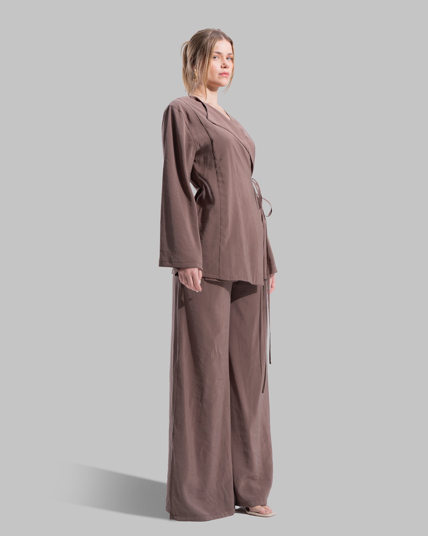 Oversized wrap-style cardigan with a lapel collar