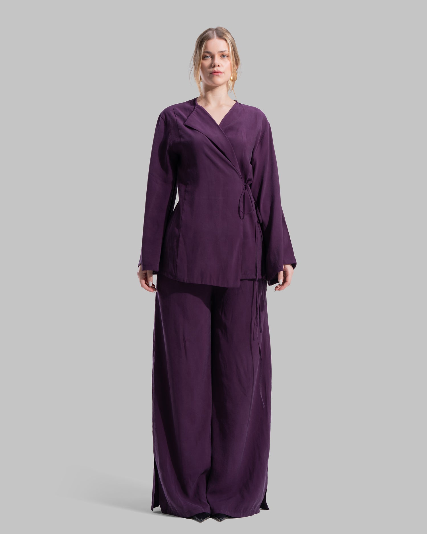 Oversized wrap-style cardigan with a lapel collar