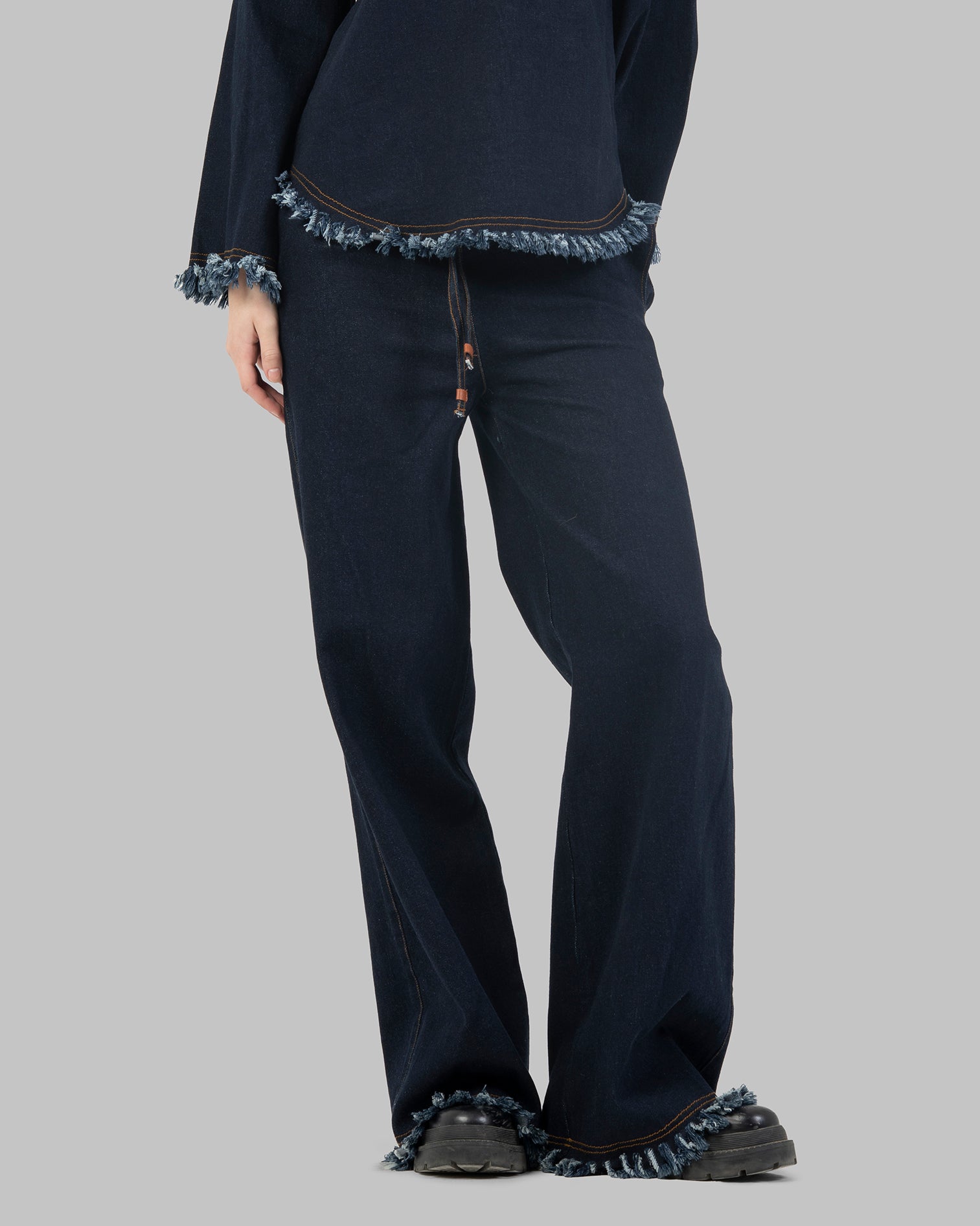 ‏ Wide-Leg Denim Pants