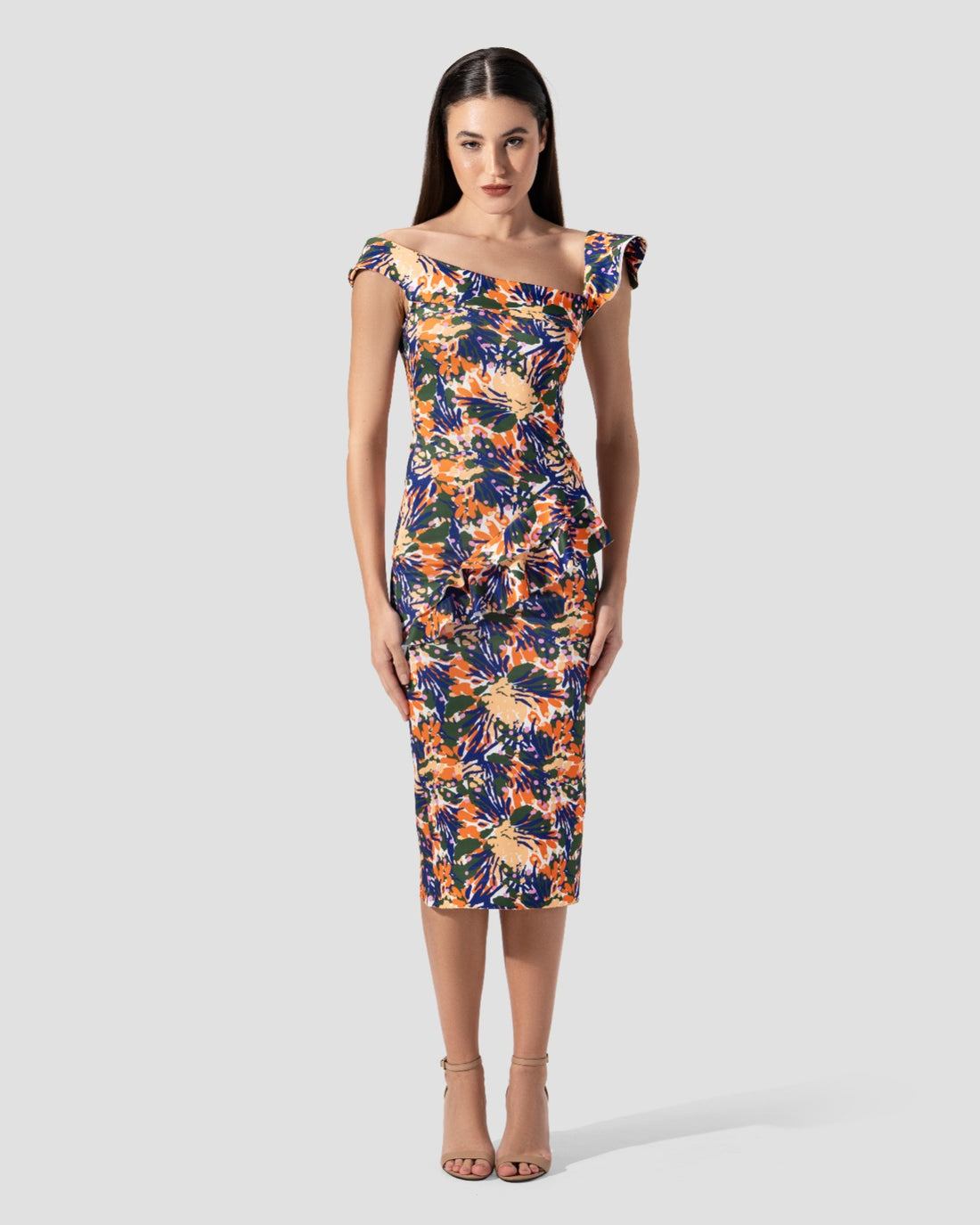 فستان ميدي مطبوع برقبة مربعة، حاشية غير متماثلة مع كشكشة