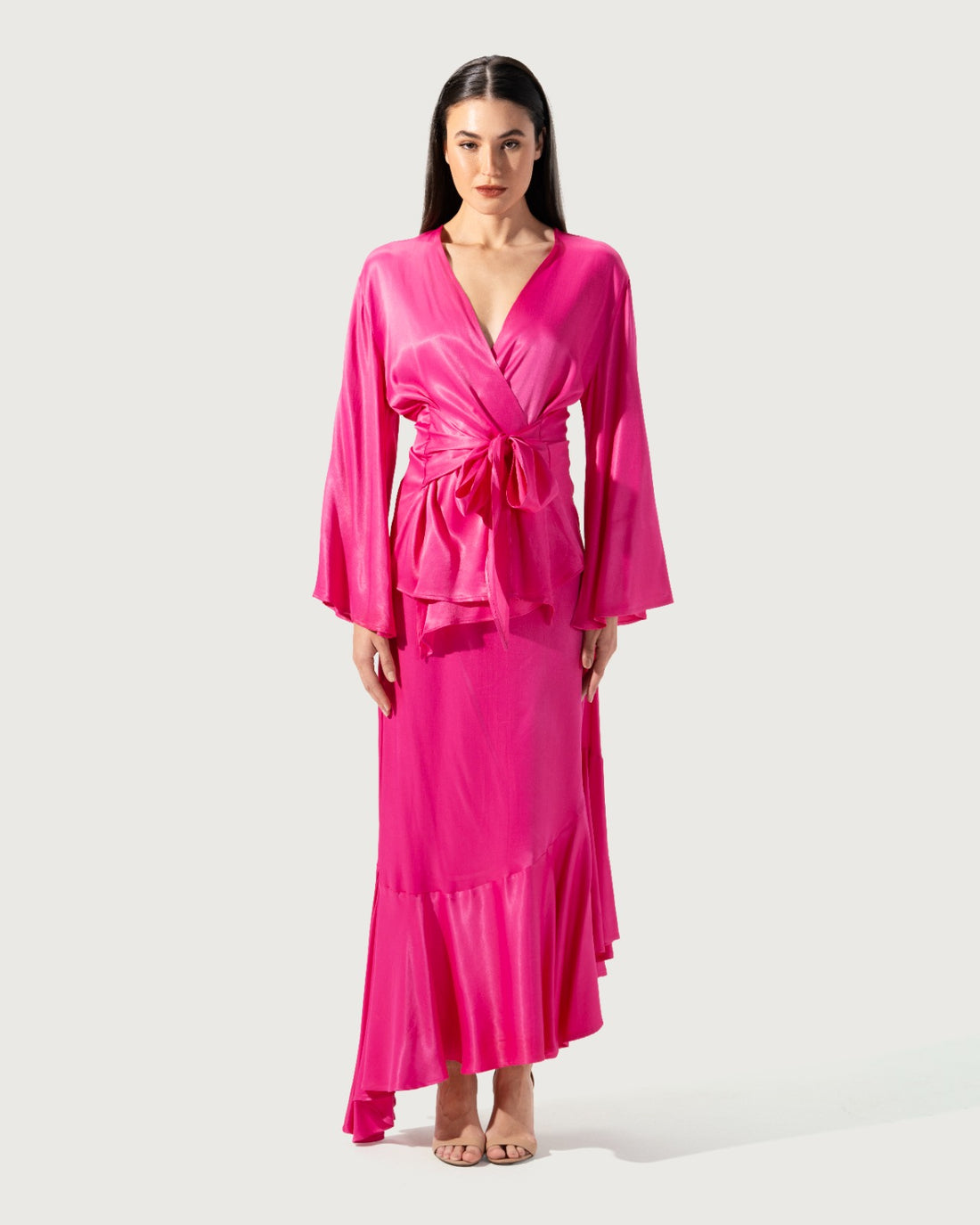 SKIRT SATIN ASYMMETRIC HEM.